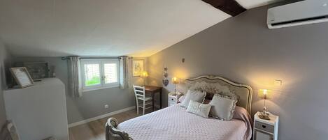 標準客房, 1 張標準雙人床, 非吸煙房 | 高級寢具、獨特裝修、遮光窗簾/窗簾、熨斗/熨衫板