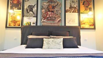 Double Room, 1 King Bed (La Nantaise) | Blackout curtains, soundproofing, iron/ironing board (on request)