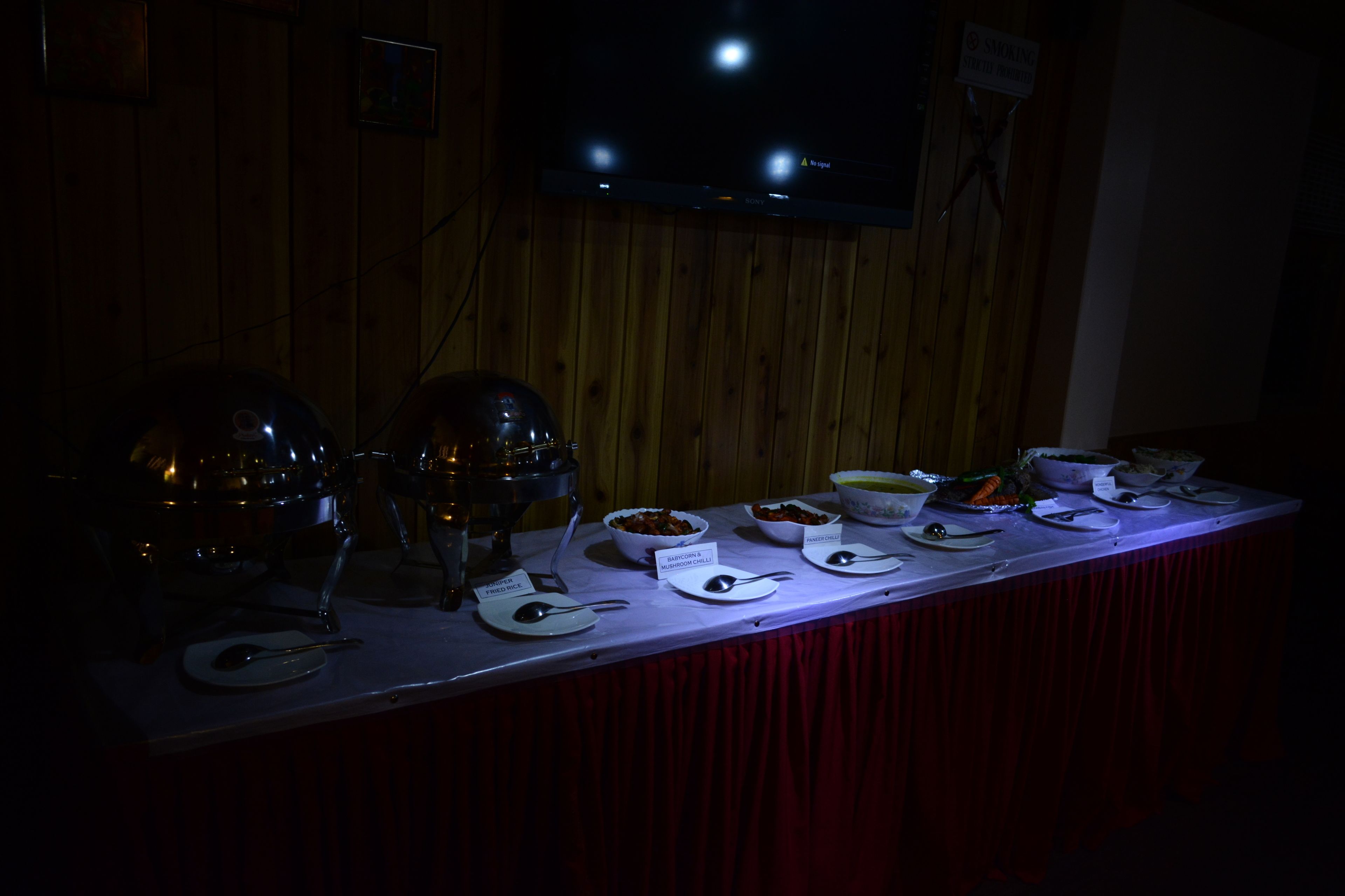 فطور أوروبي يوميًا بتكلفة قدرها (150 INR للشخص)