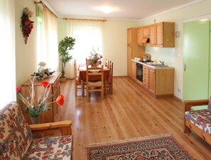Appartement (2) | Restauration dans la chambre