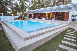 Outdoor pool, sun loungers