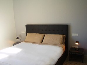 Double Room, 1 Queen Bed, Non Smoking | Free cribs/infant beds, free WiFi - La Porta Rossa (Noale)