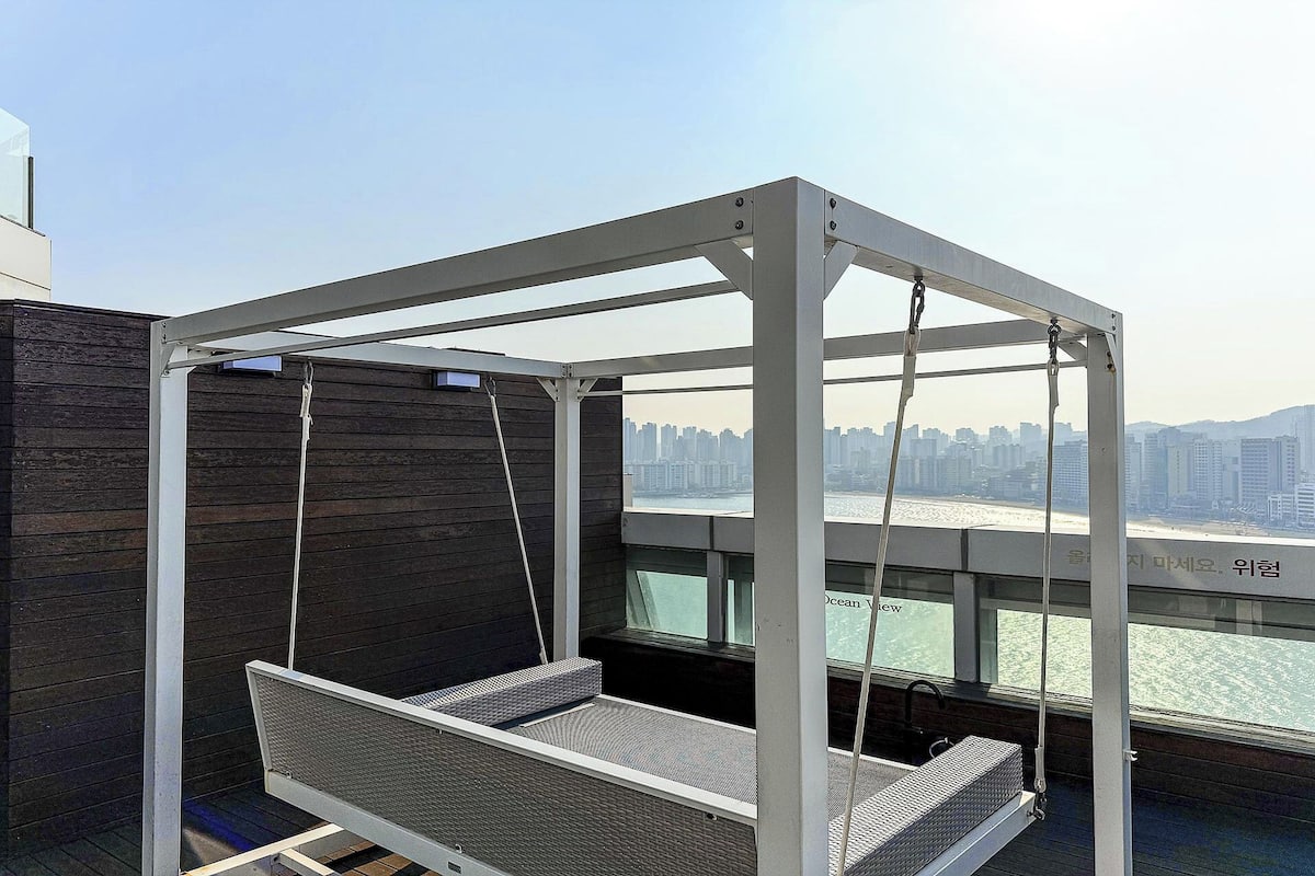 Royal Terrace Ocean Double B | Terrace/patio