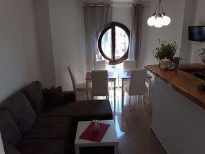 Lobby sitting area - Sweet Suite Margherita B&B (Margherita di Savoia)