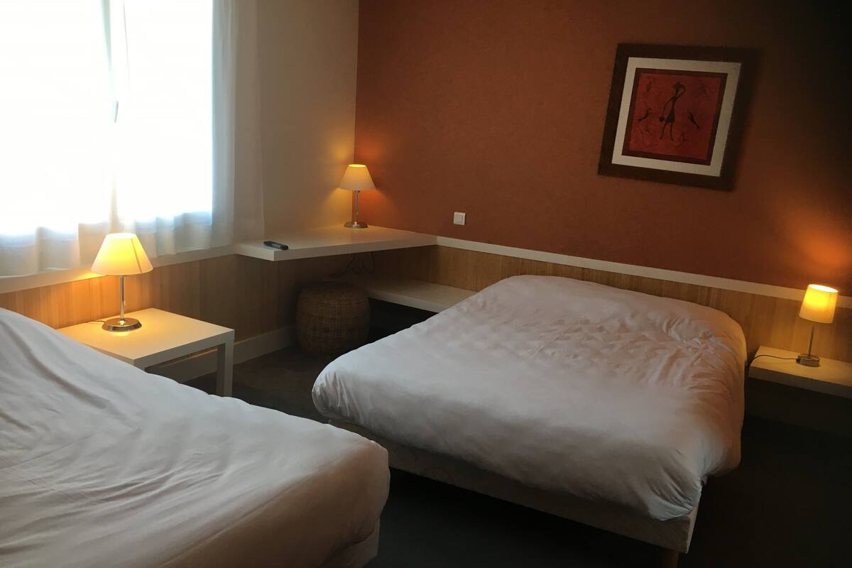 Quadruple Room | Desk, blackout curtains, soundproofing, iron/ironing board (on request)