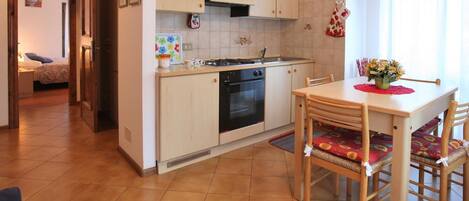 Appartement (1) | Dineren op de kamer