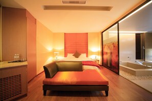 Grand Double Room | Desk, blackout drapes, free WiFi, bed sheets - CHIN -YA Hot Spring Hotel (Tainan)