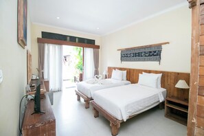 Twin Room | In-room safe, desk, rollaway beds, free WiFi - Mina Pelasa Hotel and Resto (Legian)