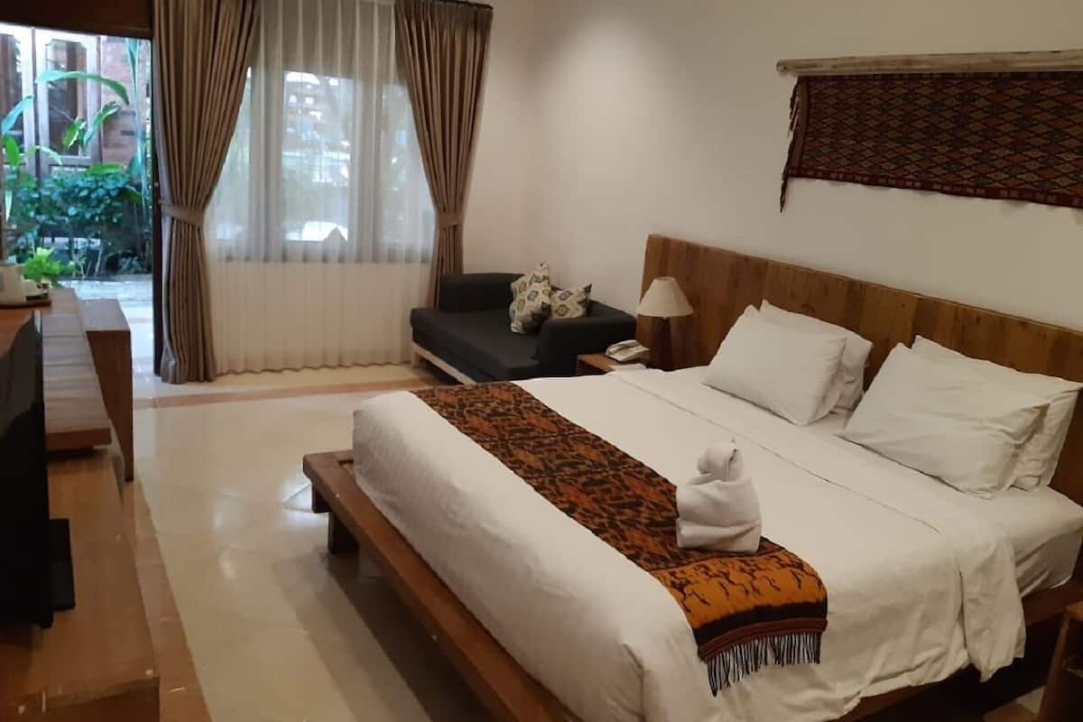 ตู้นิรภัยในห้องพัก, โต๊ะทำงาน, เตียงเสริม/เปล, Wi-Fi ฟรี