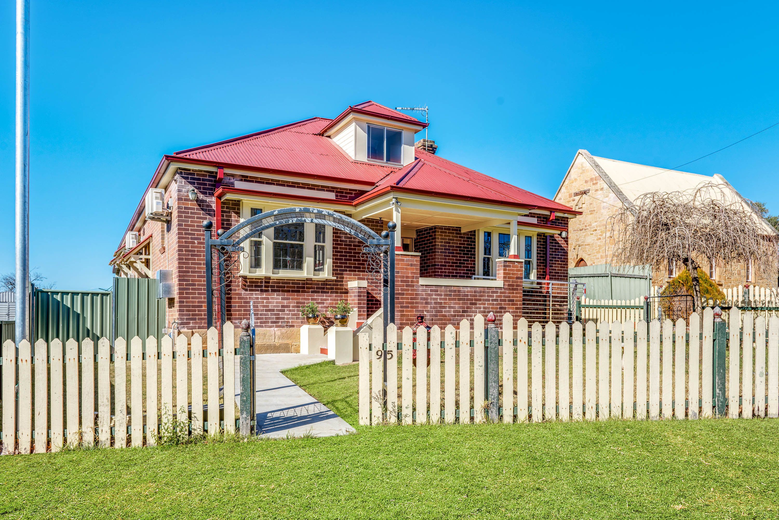 Premium bedding, down comforters, pillowtop beds, individually furnished