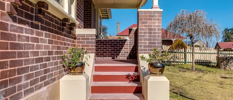 1 bedroom, premium bedding, down comforters, pillowtop beds