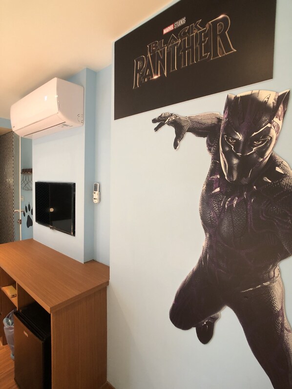 Family Quadruple Room, Non Smoking | Egyptian cotton sheets, premium bedding, memory foam beds