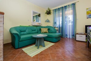 Apartment Studio Sunset with balcony | Living room | LED TV - Apartments Rina (Rovinj)