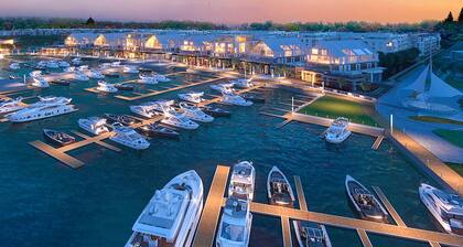 Friday Harbour Resort