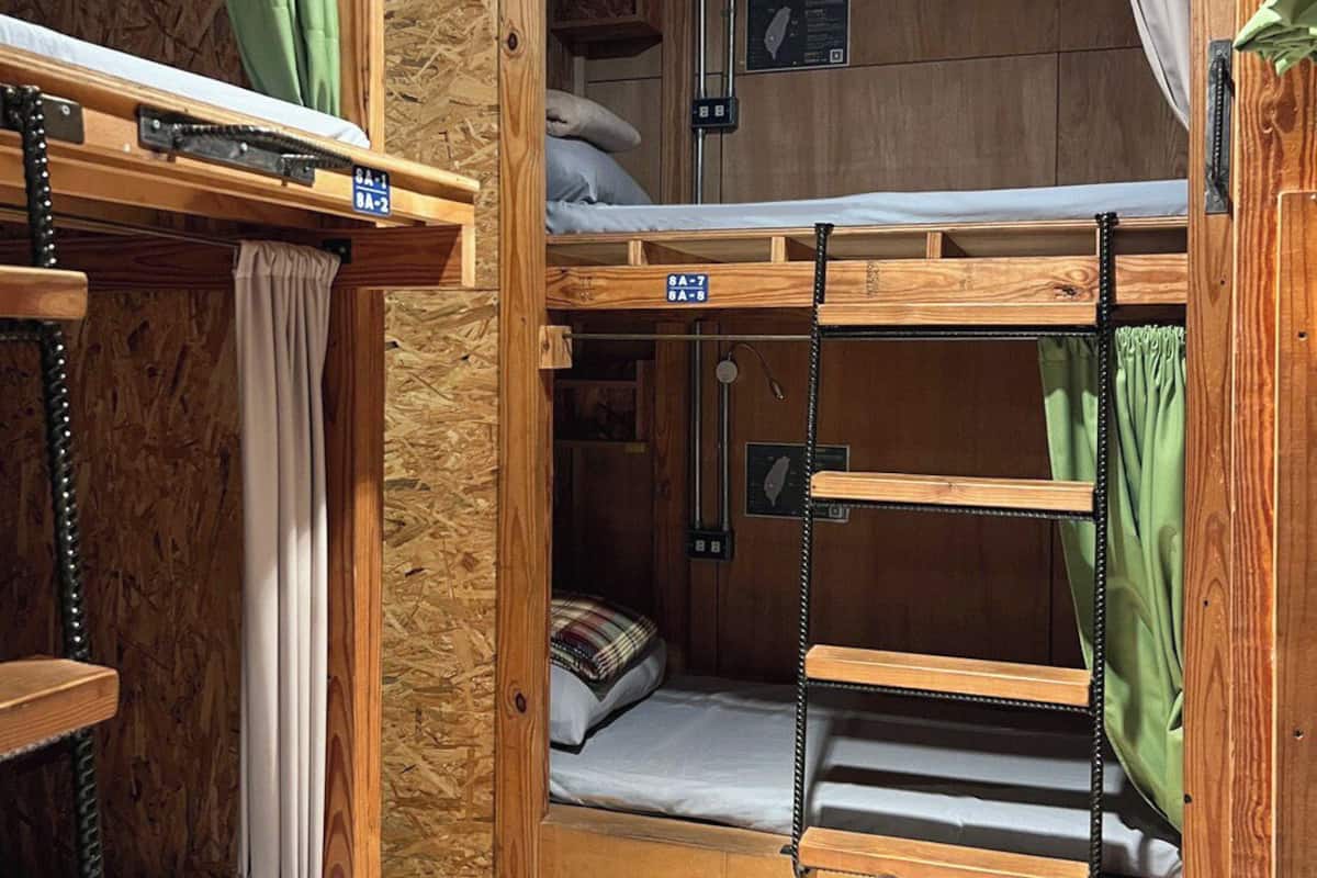 6 bedrooms, in-room safe, individually decorated, blackout drapes