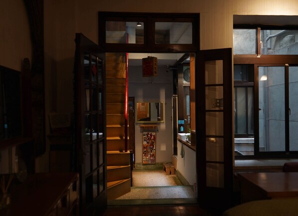 Exterior - Yuan Qi Hostel (Tainan)