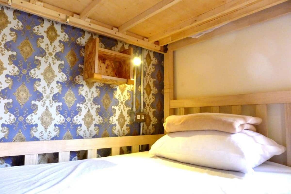 6 kamar tidur, seprai katun Mesir, seprai premium, dan busa memori