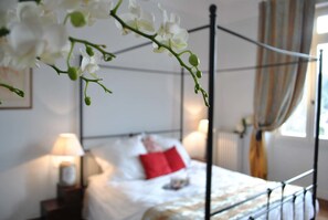 Comfort Double Room, Non Smoking (Chambre Baldaquin)
