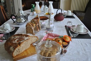 Petit-déjeuner buffet compris tous les jours