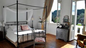 Literie de qualité supérieure, surmatelas, décoration personnalisée