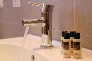 Apartment (1) | Badezimmer