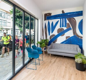 Lobby sitting area - Hotel Concheiros (Santiago de Compostela)