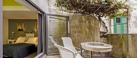 Lux studio Aalvar with balcony | Balcony
