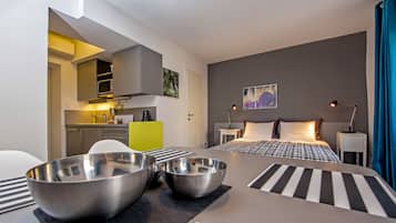 Nice cozy studio Aalto | Una scrivania, tende oscuranti, Wi-Fi gratuito, lenzuola