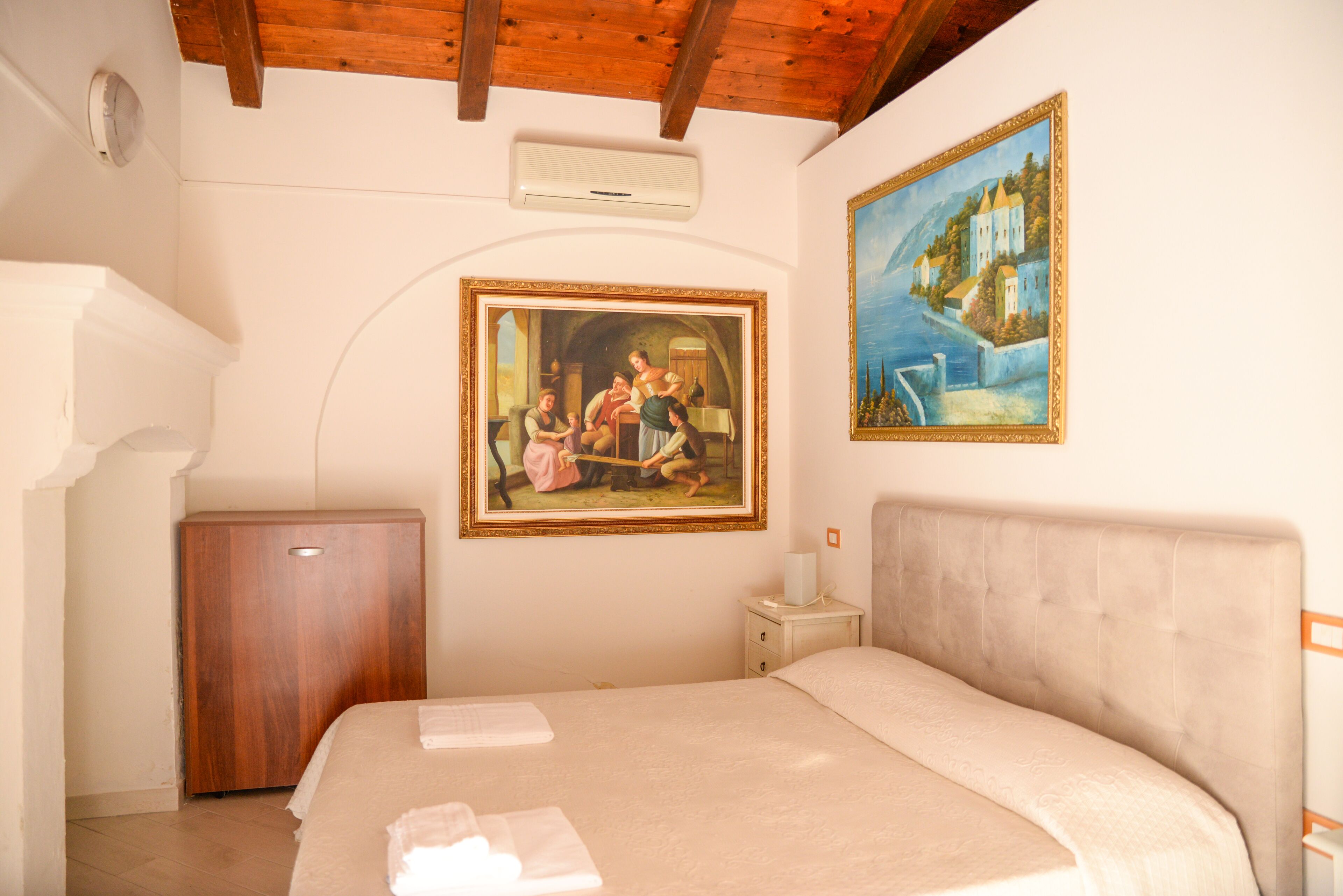 Standard-Doppelzimmer, Balkon, Gartenblick | Minibar, schallisolierte Zimmer, Bügeleisen/Bügelbrett, kostenloses WLAN