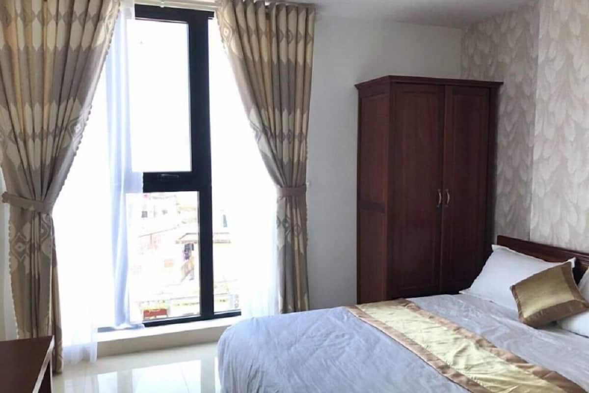 Habitación estándar | Minibar, escritorio, insonorización y wifi gratis