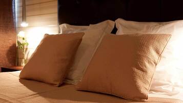 Coffres-forts dans les chambres, bureau, rideaux occultants