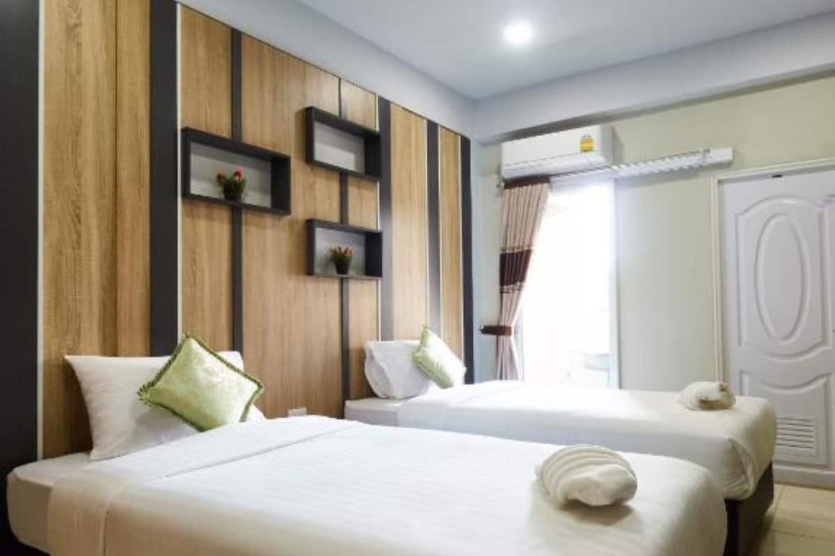 superior twin room | desk, blackout curtains, free wifi, bed sheets