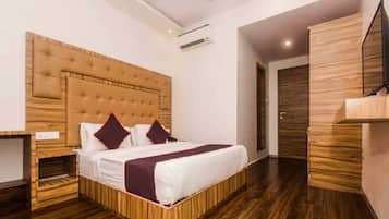 Deluxe Double Room | Individually decorated, desk, free WiFi