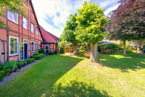 Khuôn viên nơi lưu trú