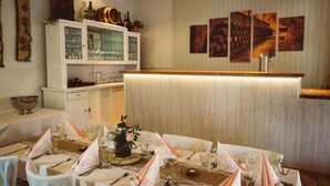 Dinner served  - Wegeners Landhaus (Uelzen)