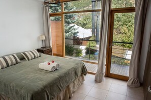1 bedroom, premium bedding, down duvets, individually decorated - Moderno Departamento Céntrico en SMA (San Martín de los Andes)