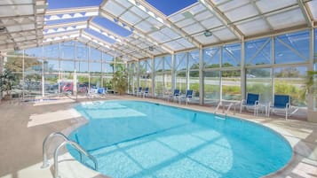 Açık yüzme havuzu