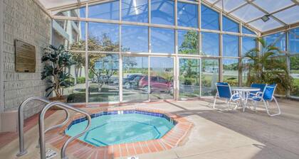 Baymont Inn and Suites