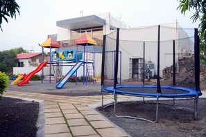 Children's play area - outdoor