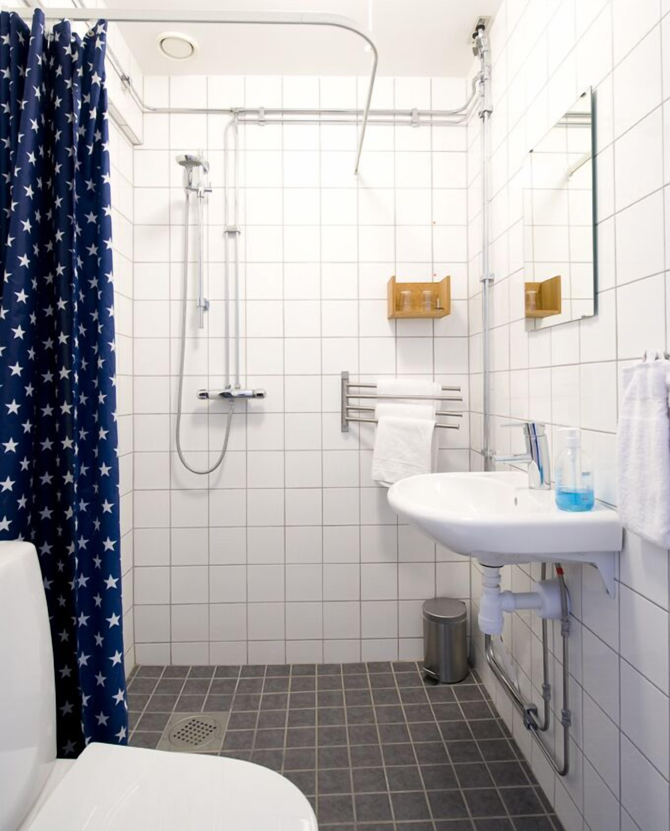double room medium | bathroom shower