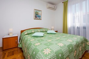 Wifi gratis y ropa de cama