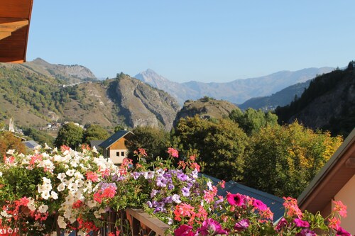 Hôtel du Crêt Rond - Logis