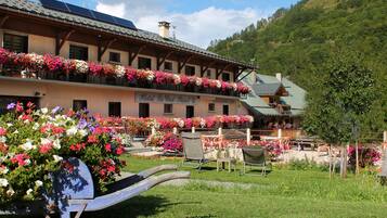 Majoituspaikan julkisivu