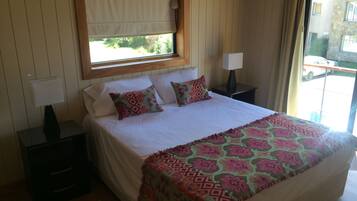 Superior Bungalow, 2 Bedrooms | 2 bedrooms, premium bedding, down duvets, Select Comfort beds