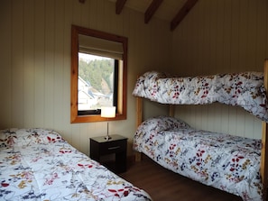 Superior Bungalow, 2 Bedrooms | 2 bedrooms, premium bedding, down duvets, Select Comfort beds - La Cascada Duplex (San Martín de los Andes)