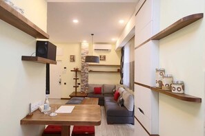 Apartment, 1 Schlafzimmer | Wohnzimmer | LED-Fernseher