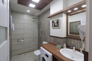 Appartement, 1 chambre | Salle de bain