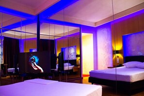 Premium bedding, desk, blackout drapes, free WiFi - Olympic Hotel – Adults Only (Piraeus)