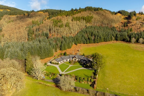 Walled Garden Mews 9 -  a mews cottage that sleeps 6 guests  in 2 bedrooms