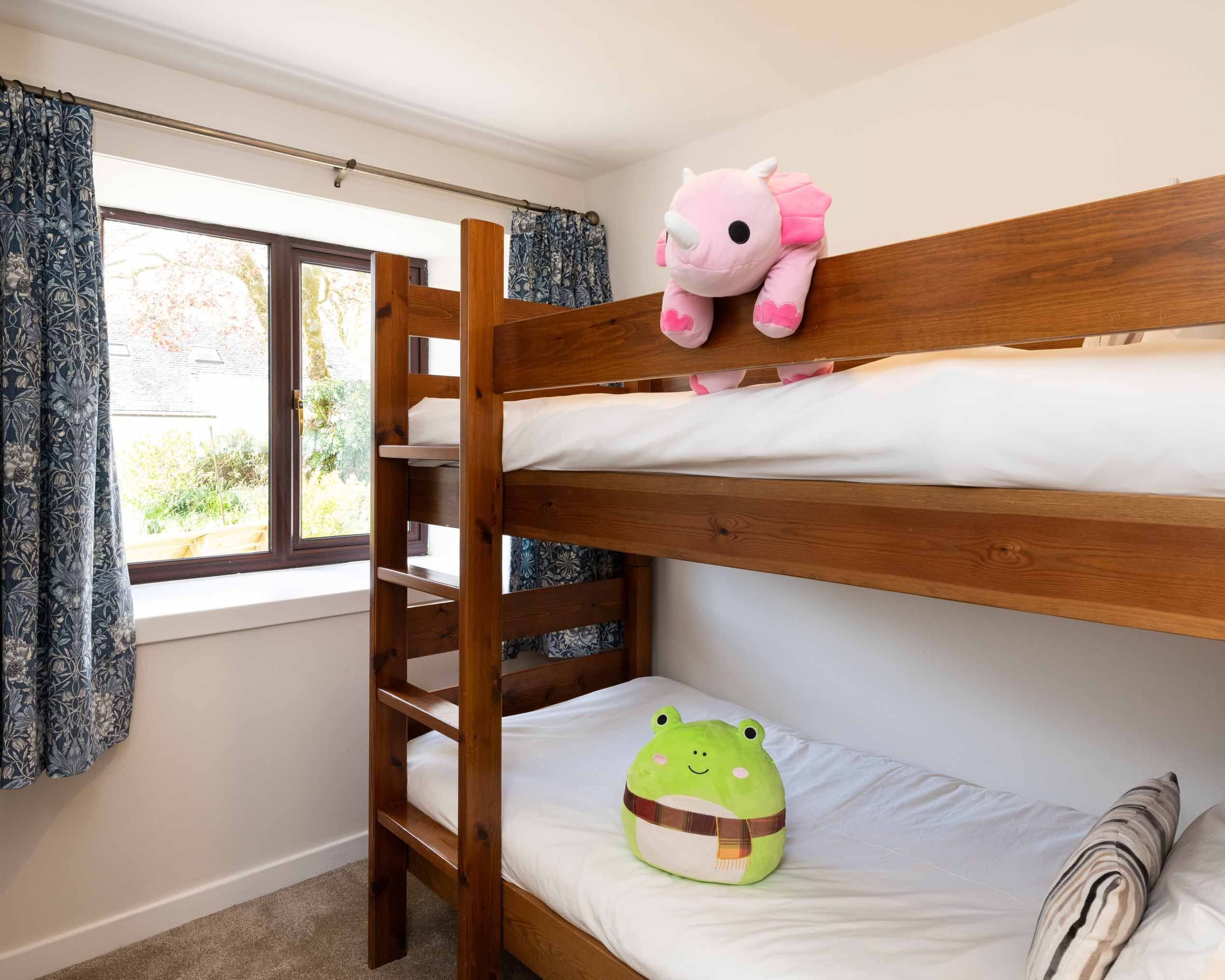 3 bedrooms, iron/ironing board, Internet